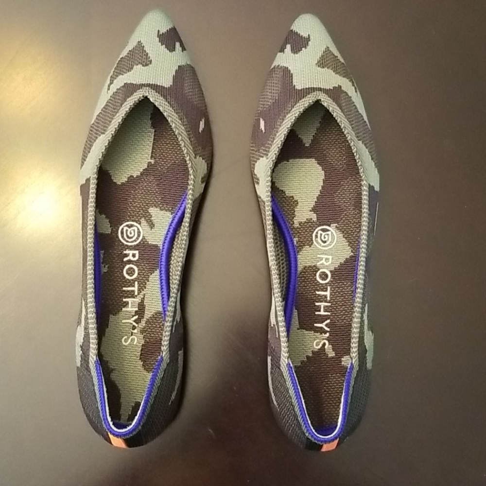 Rothys Size 9 Point Olive Camo Flats